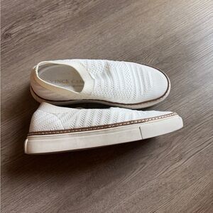 Vince Camuto Slip On Sneaker, women’s size 5. New like condition.